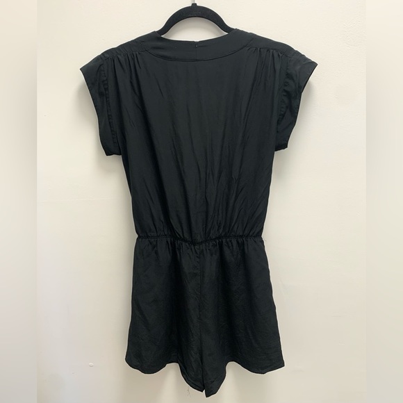 Aritzia Babaton Silk Black Romper Size Small - Picture 4 of 9